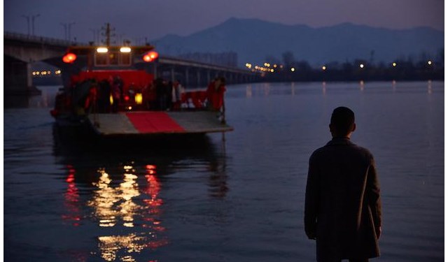 戛纳电影节影评人周华语片《春江水暖》首映