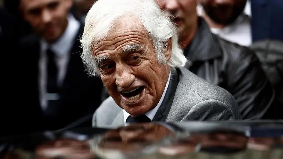 再见贝尔蒙多！他是法国电影的千面英雄