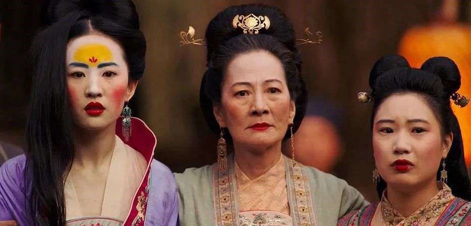 迪士尼的至暗时刻：最新财季净亏近50亿美元，《花木兰》口碑崩塌，真人电影连年不佳